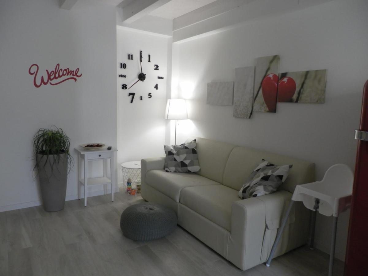 La Casa Di Virginia Apartment Arco Luaran gambar